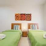Daire Seafront 2-bedroom In St Julians *