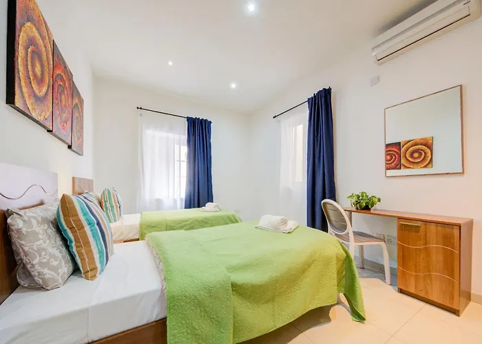 Daire Seafront 2-bedroom In St Julians *