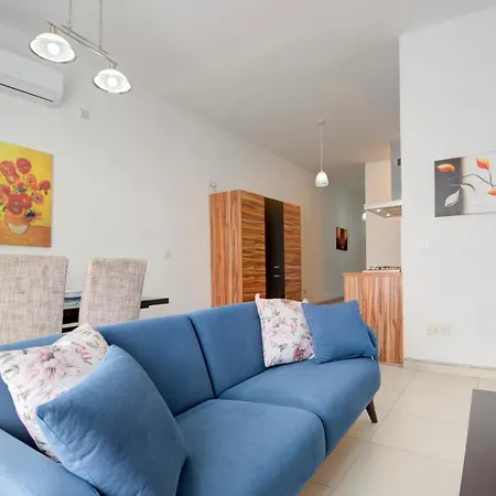 Apartman St Julians 2 Bedroom With Commanding Seaviews By Shortletsmalta San Ġiljan