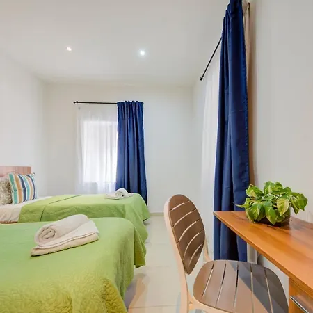 アパート Seafront 2-bedroom In St Julians