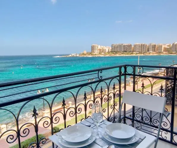 Seafront 2-bedroom In St Julians *